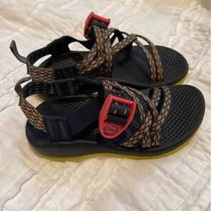 Chaco kids size 12
